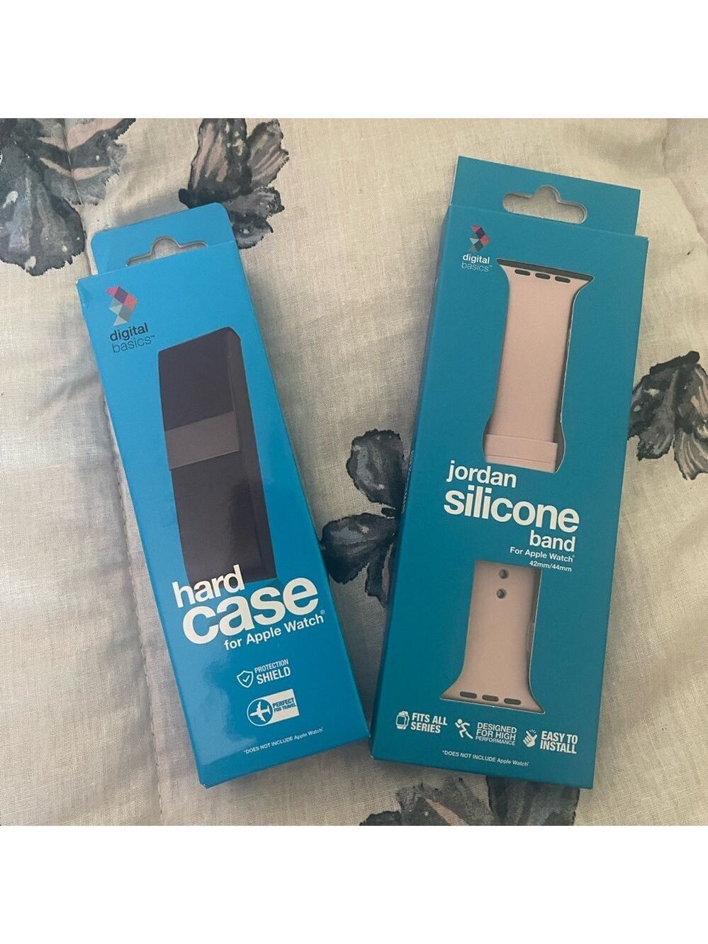 Digital Basics Apple Watch Hard Case and Silicone Band